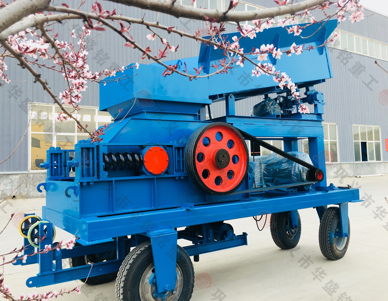 小型移動(dòng)式對(duì)輥破碎機(jī)設(shè)備優(yōu)勢(shì)，型號(hào)選擇